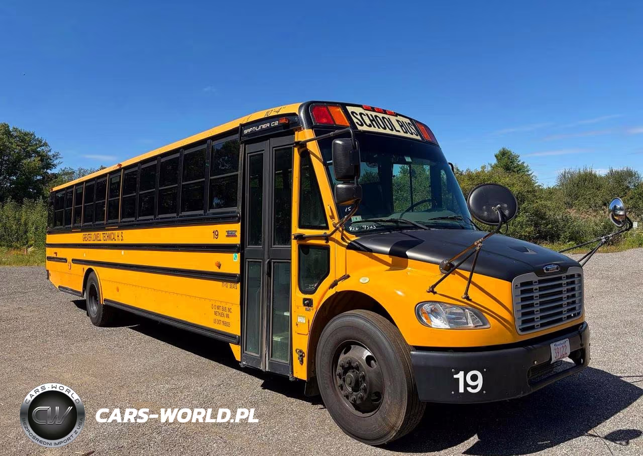 2015 Freightliner Chassis B2B VIN:4UZABRDU6FCFW9523 - 2