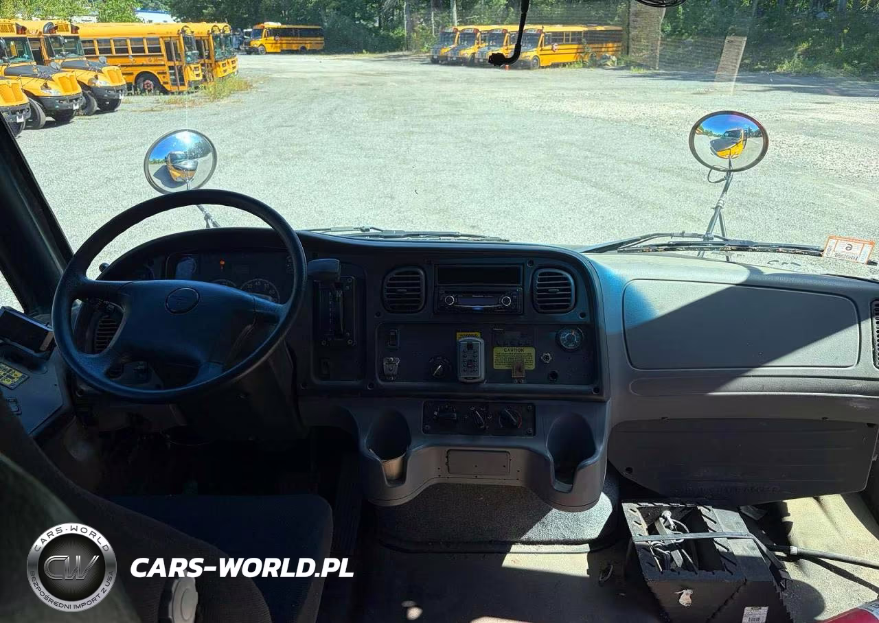 2015 Freightliner Chassis B2B VIN:4UZABRDU6FCFW9523 - 9