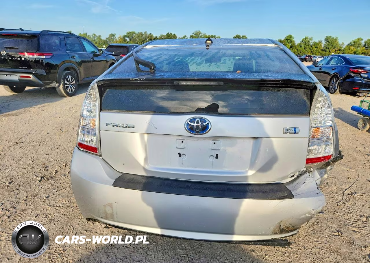 2011 Toyota Prius Two VIN:JTDKN3DU1B5305327 - 6