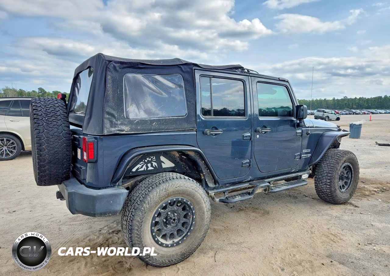 2018 Jeep Wrangler Unlimited Sport VIN:1C4BJWDG2JL812867 - 3
