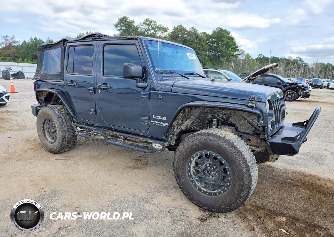 2018 Jeep Wrangler Unlimited Sport VIN:1C4BJWDG2JL812867 - 4
