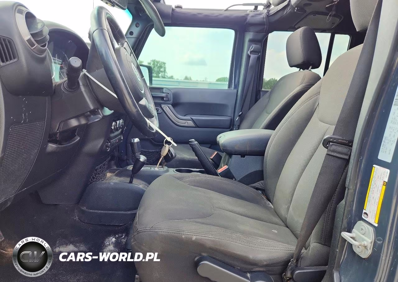 2018 Jeep Wrangler Unlimited Sport VIN:1C4BJWDG2JL812867 - 7