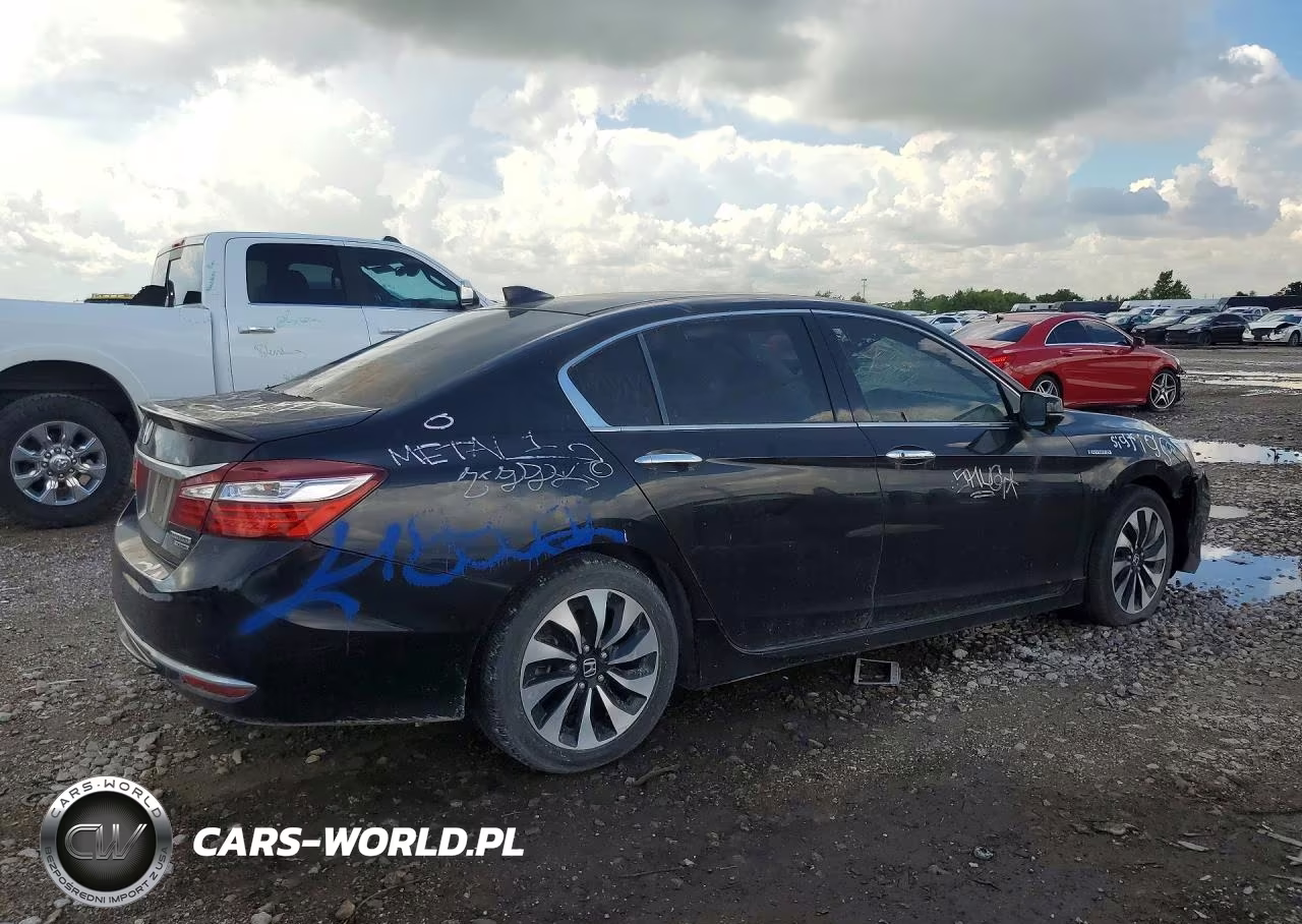 2017 Honda Accord Touring Hybrid VIN:JHMCR6F76HC001804 - 3
