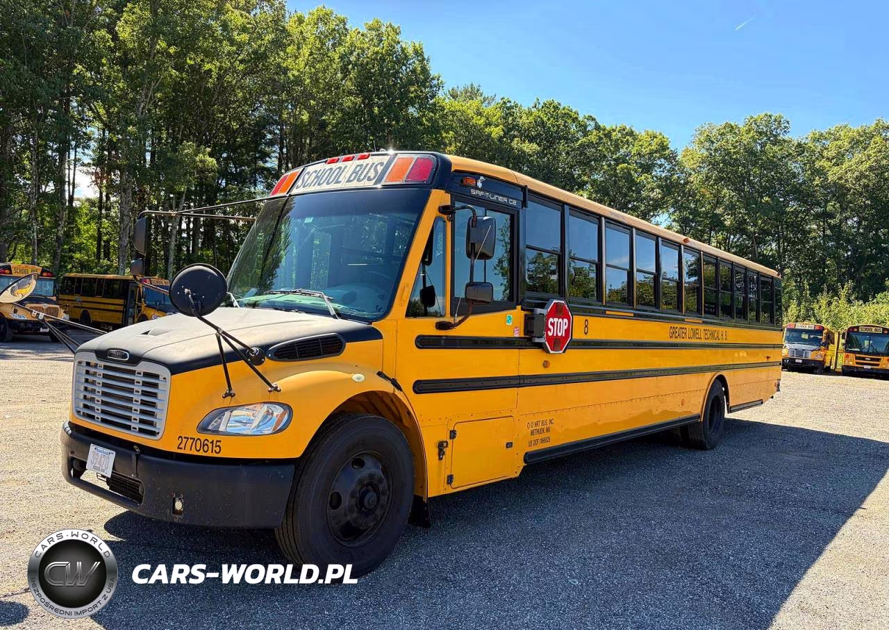 2015 Freightliner Chassis B2B VIN:4UZABRDU9FCFW9497 - 2