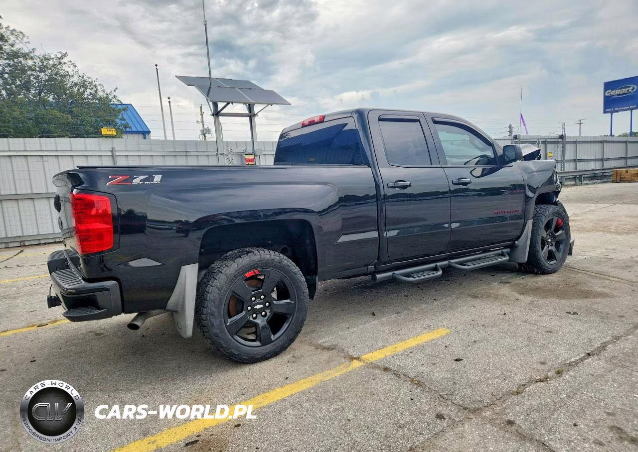 2018 Chevrolet Silverado K1500 Lt VIN:1GCVKREC9JZ167896 - 3