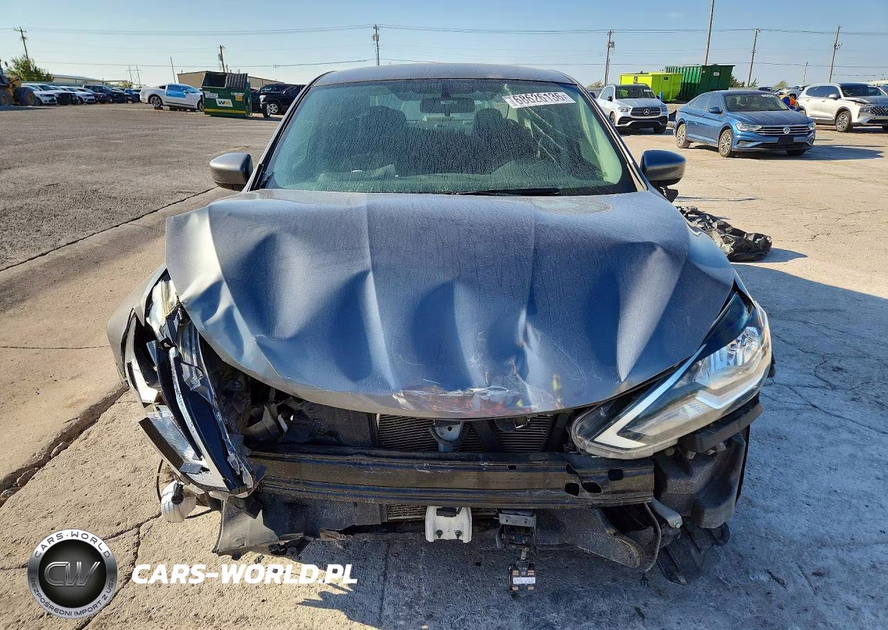 2018 Nissan Sentra S VIN:3N1AB7APXJY346148 - 5