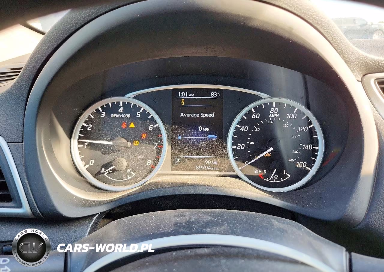 2018 Nissan Sentra S VIN:3N1AB7APXJY346148 - 9
