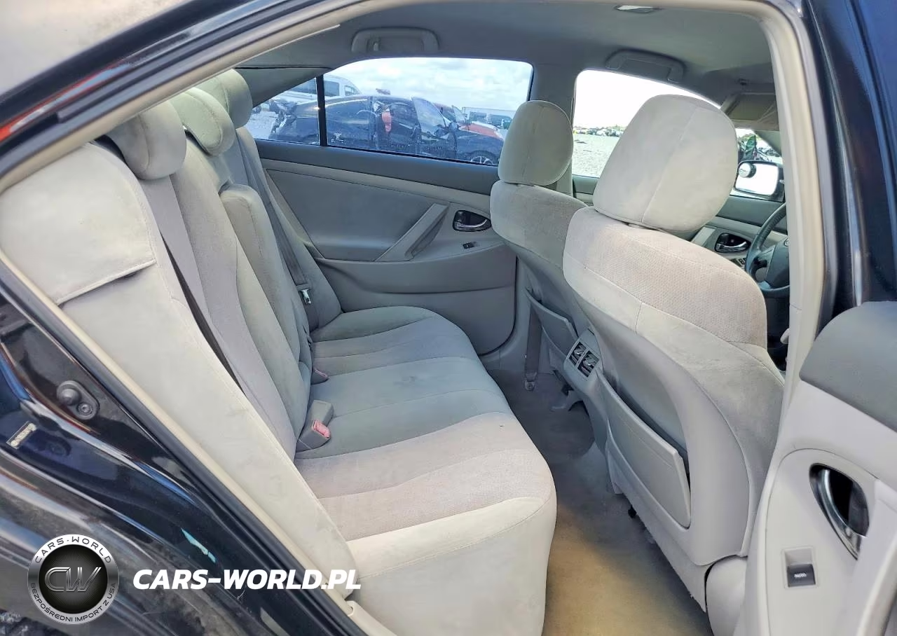 2010 Toyota Camry Hybrid VIN:4T1BB3EK3AU114188 - 10