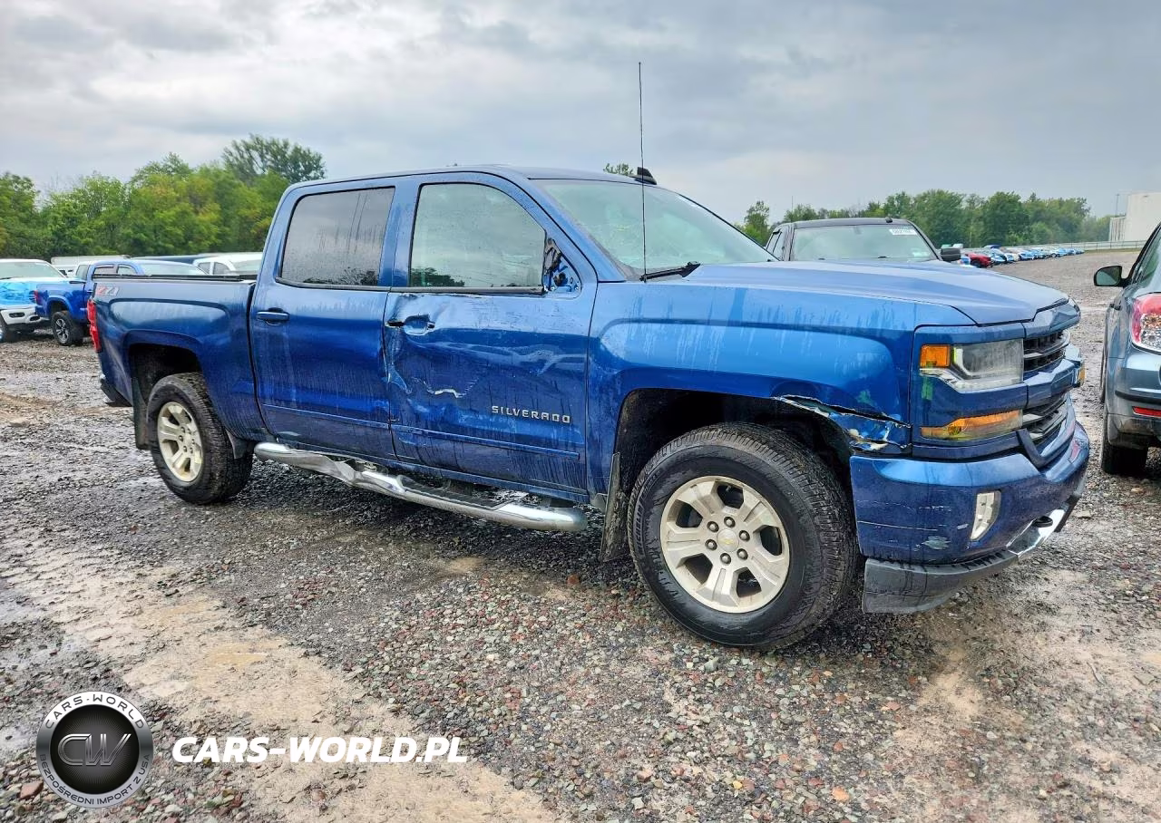 2018 Chevrolet Silverado K1500 Lt VIN:3GCUKREC6JG465964 - 4