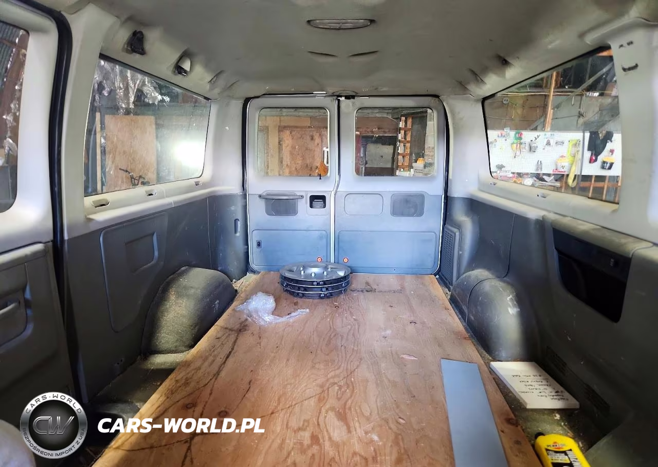 2013 Ford Econoline E350 Super Duty Wagon VIN:1FBNE3BL1DDA14590 - 10