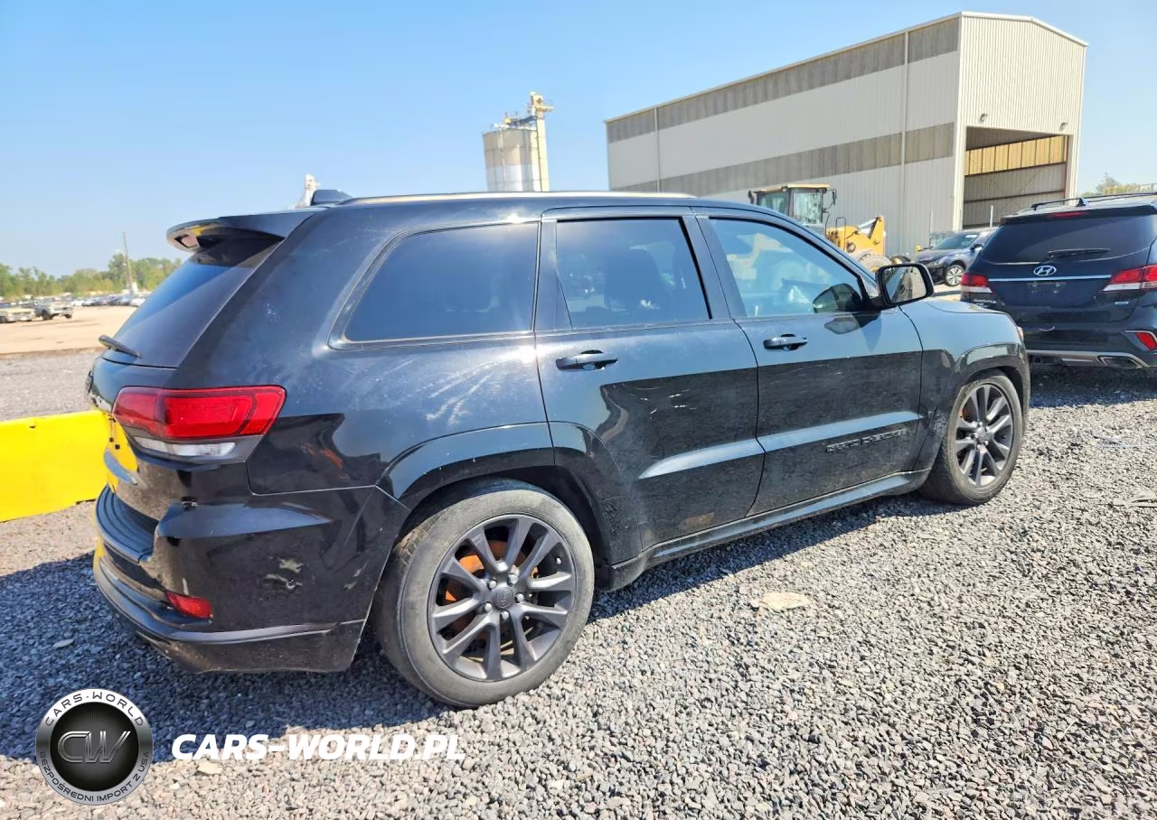 2018 Jeep Grand Cherokee Overland VIN:1C4RJFCG3JC157604 - 3