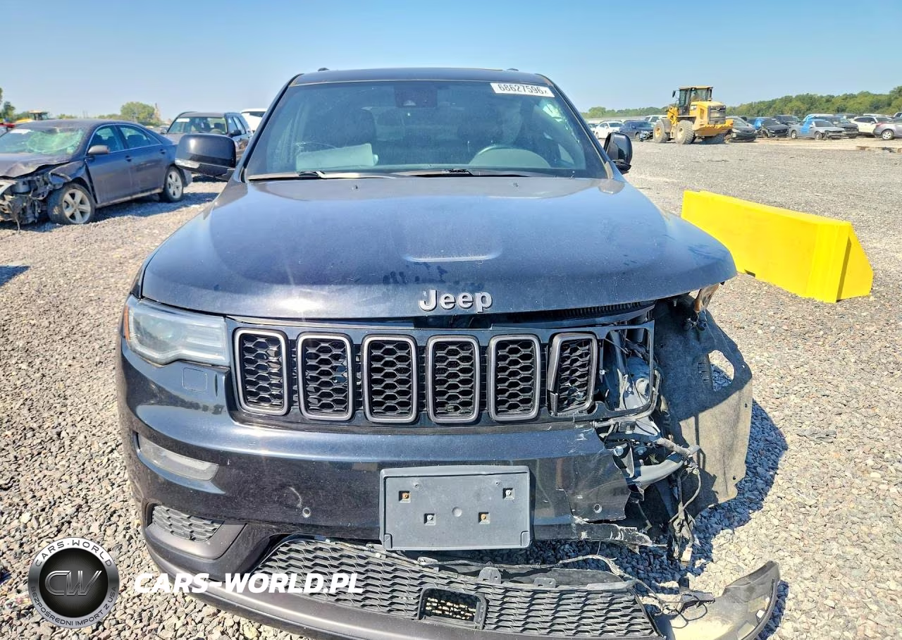 2018 Jeep Grand Cherokee Overland VIN:1C4RJFCG3JC157604 - 5
