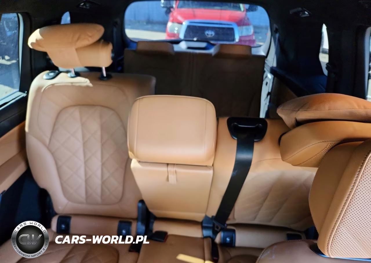2025 BMW X7 xDrive40I VIN:5UX23EM08S9Y82748 - 10