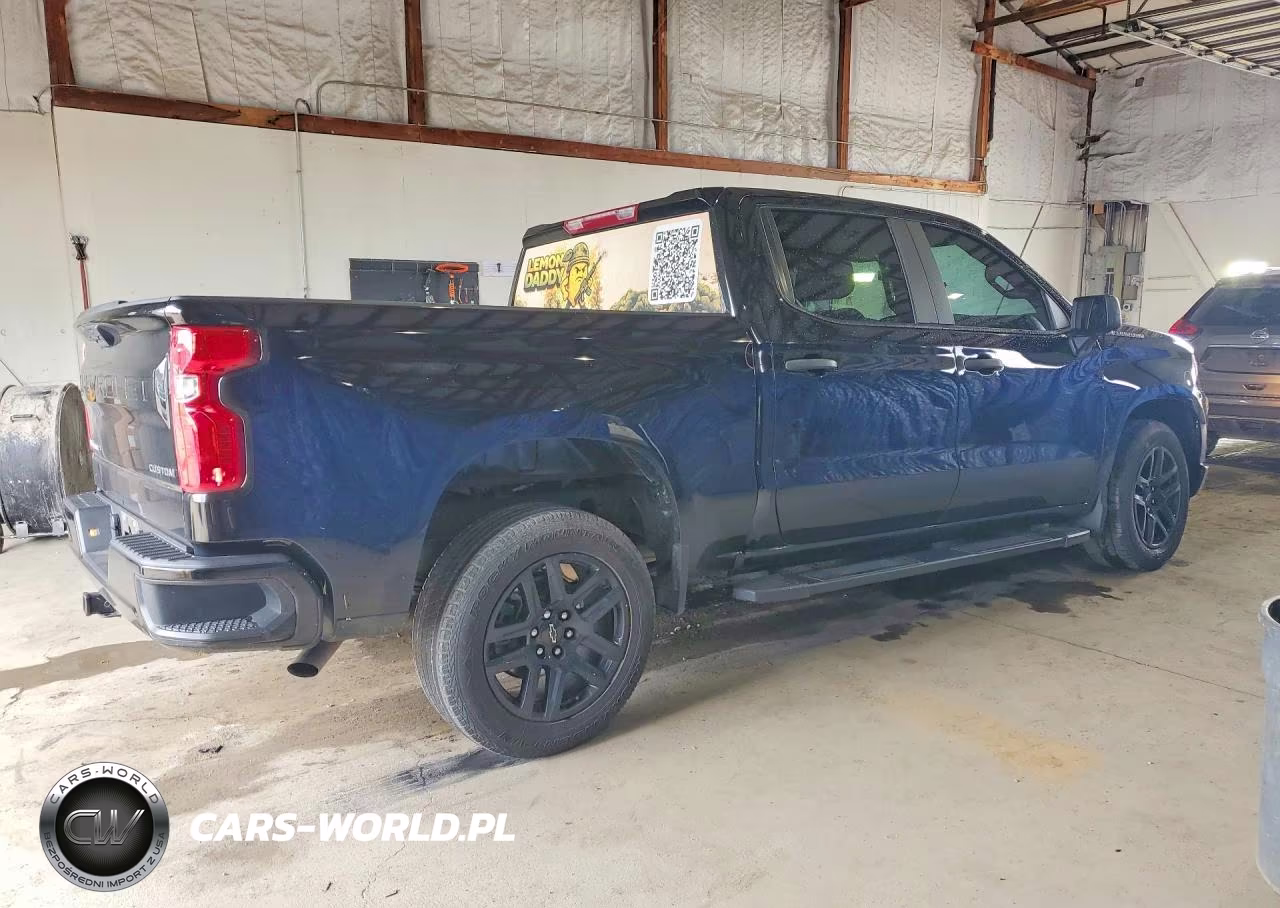 2024 Chevrolet Silverado C1500 Custom VIN:1GCPABEK5RZ406852 - 3