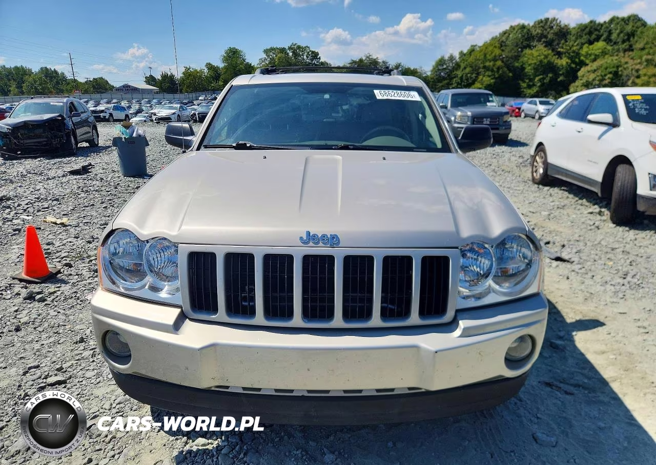 2007 Jeep Grand Cherokee Laredo VIN:1J8GR48K57C681078 - 5