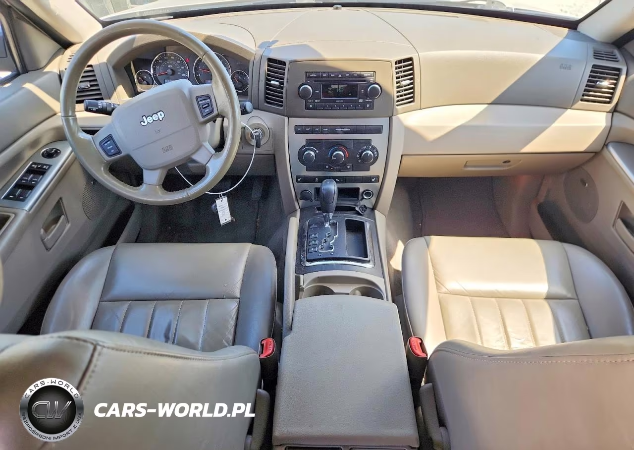 2007 Jeep Grand Cherokee Laredo VIN:1J8GR48K57C681078 - 8