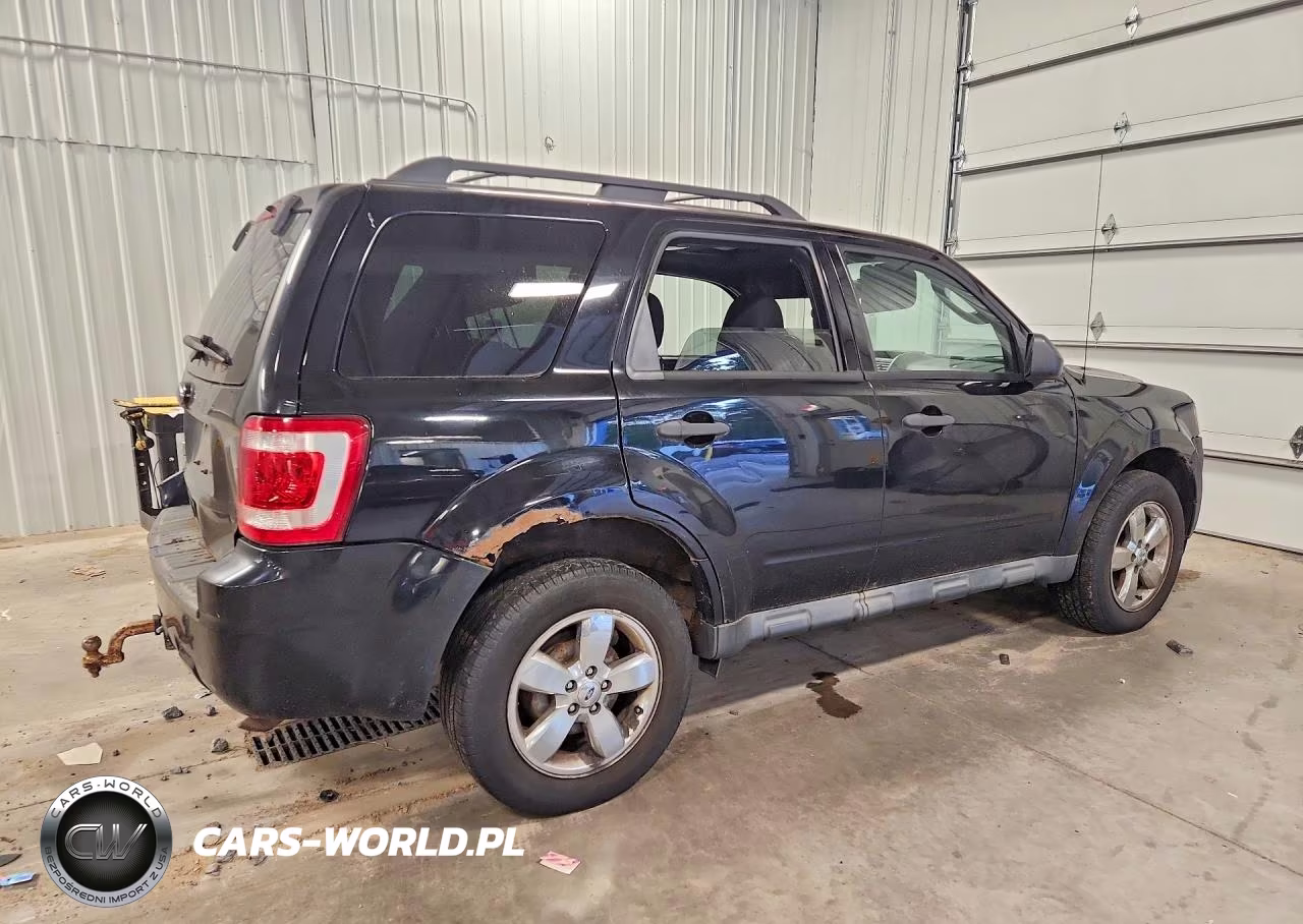2010 Ford Escape Xlt VIN:1FMCU9D77AKB52839 - 3