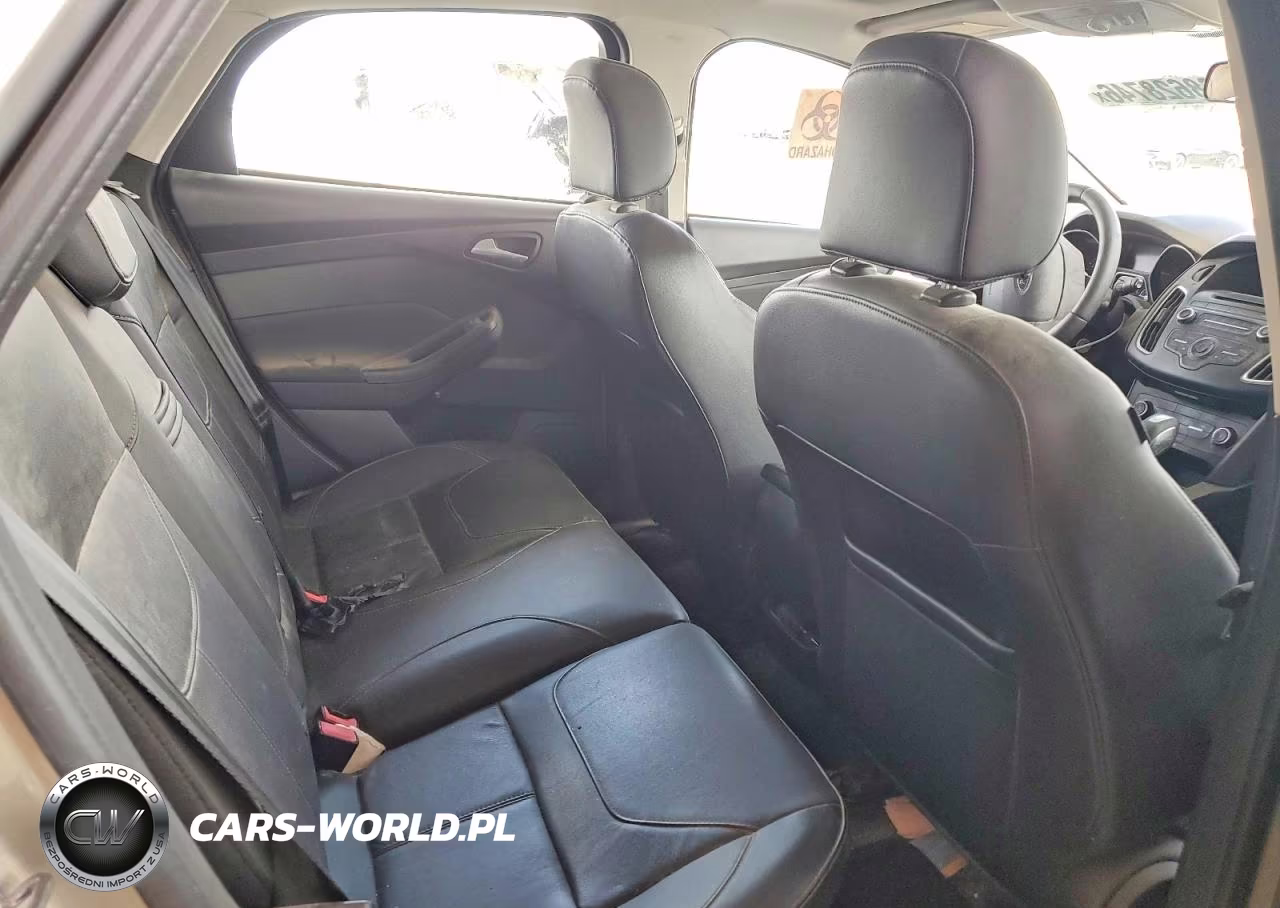 2015 Ford Focus Se VIN:1FADP3K25FL318657 - 10