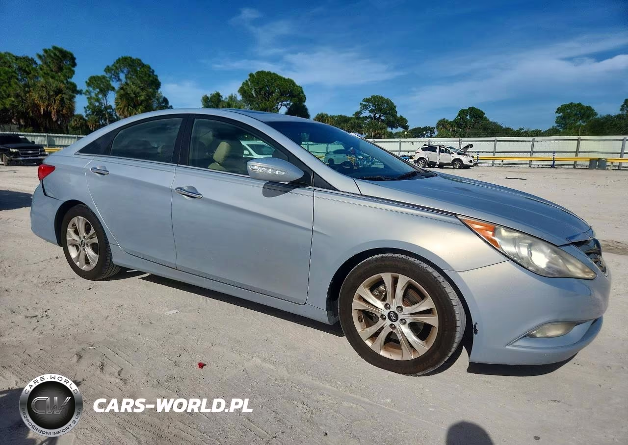2011 Hyundai Sonata Limited VIN:5NPEC4AC7BH286206 - 4
