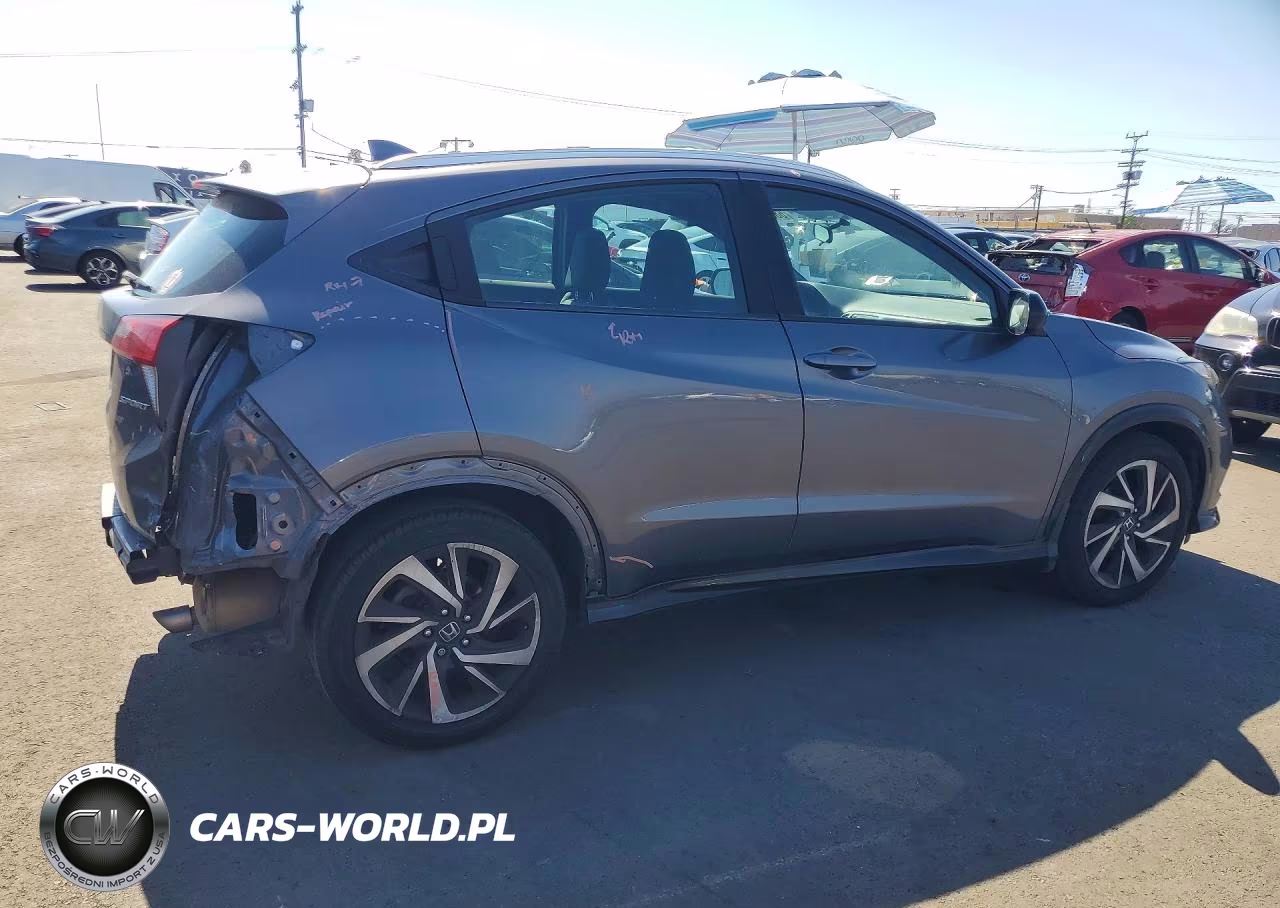 2019 Honda Hr-V Sport VIN:3CZRU5H15KG712096 - 3