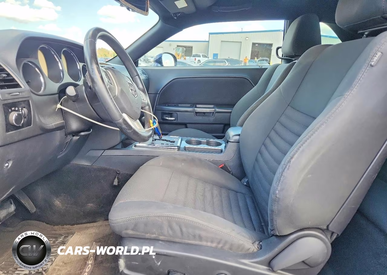 2014 Dodge Challenger Sxt VIN:2C3CDYAG9EH100441 - 7