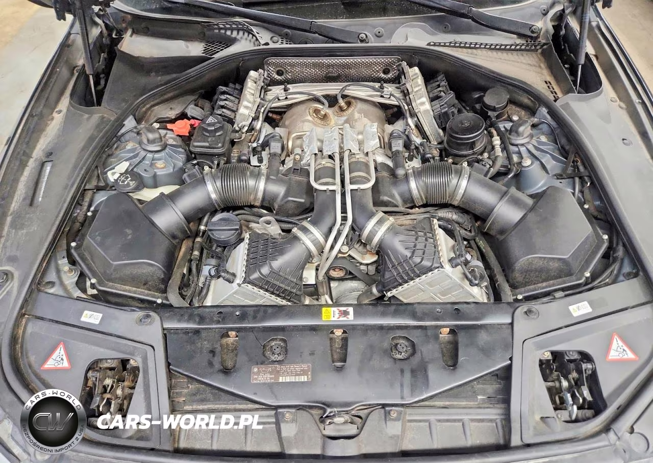 2013 BMW M5 VIN:WBSFV9C5XDD096847 - 11