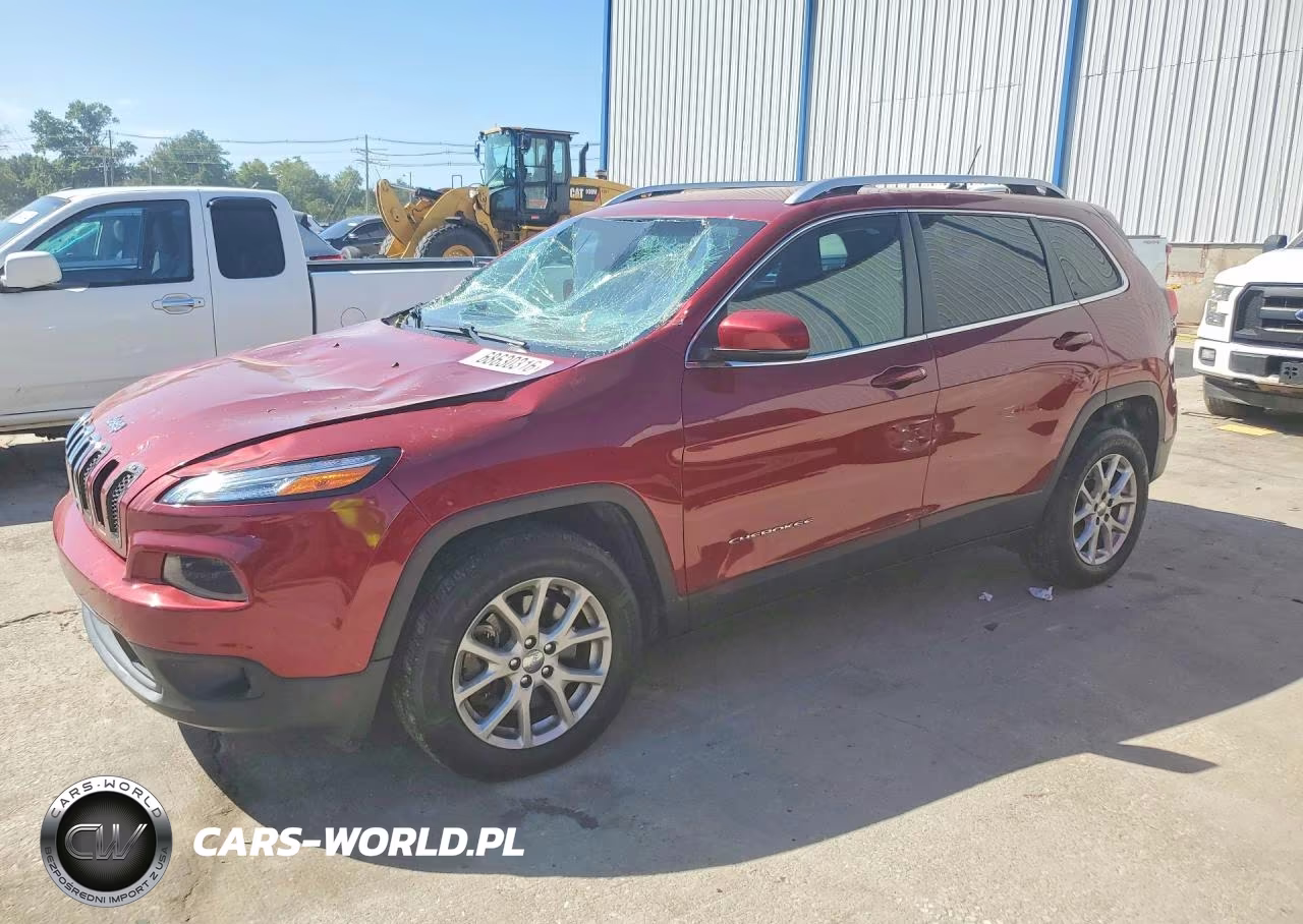2017 Jeep Cherokee Latitude VIN:1C4PJLCS1HW574013 - 1