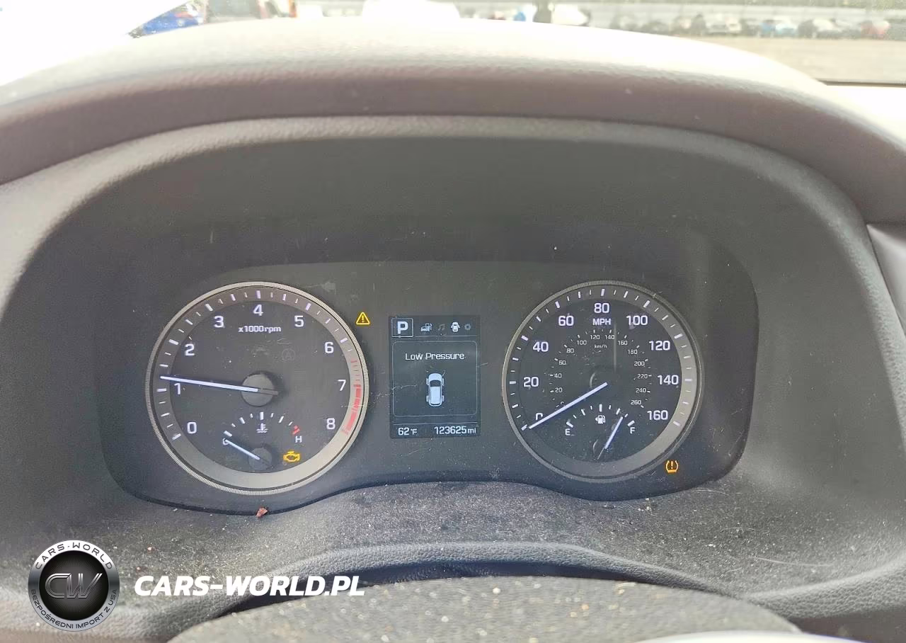 2017 Hyundai Tucson Sport VIN:KM8J33A26HU549327 - 9
