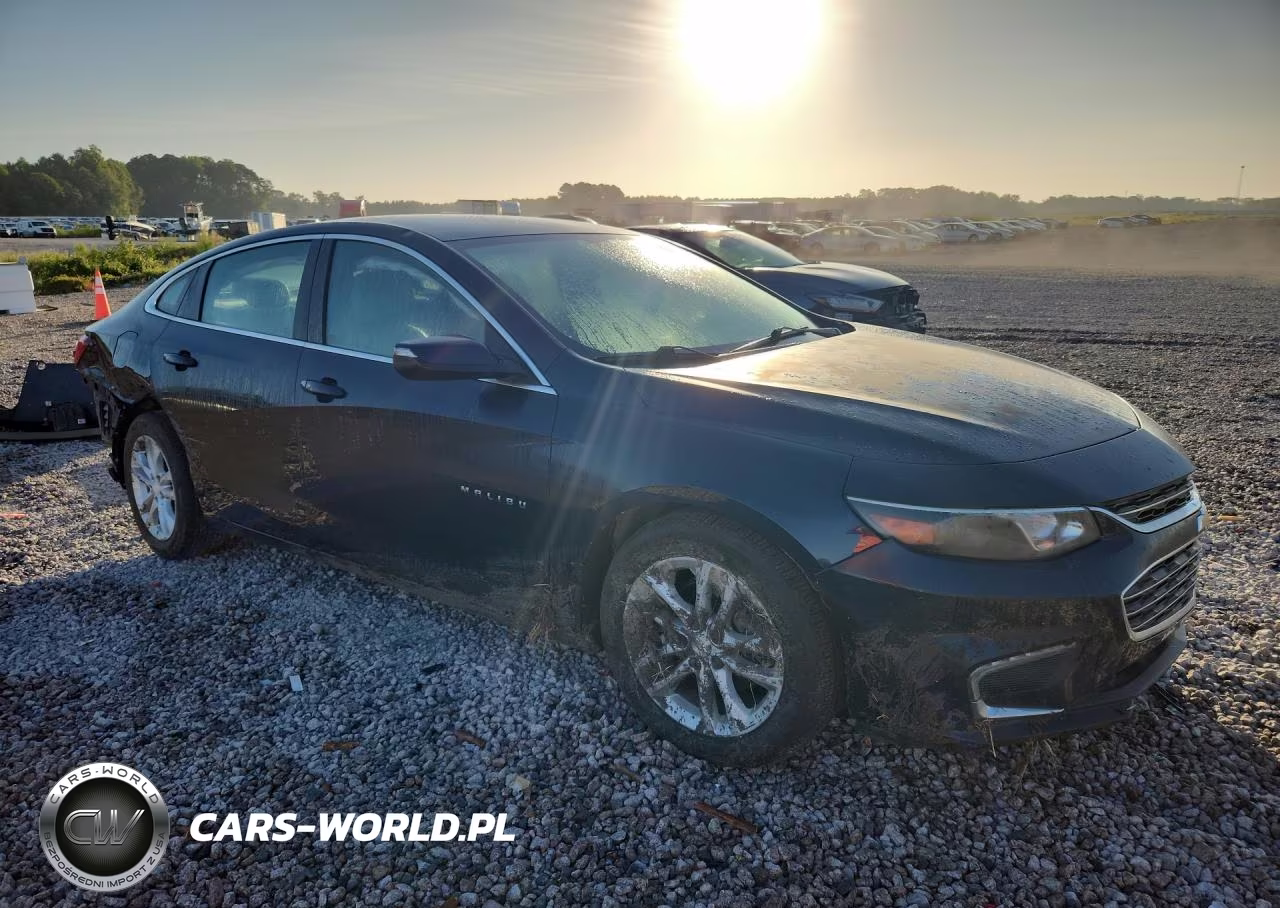 2017 Chevrolet Malibu Lt VIN:1G1ZE5ST8HF135614 - 4