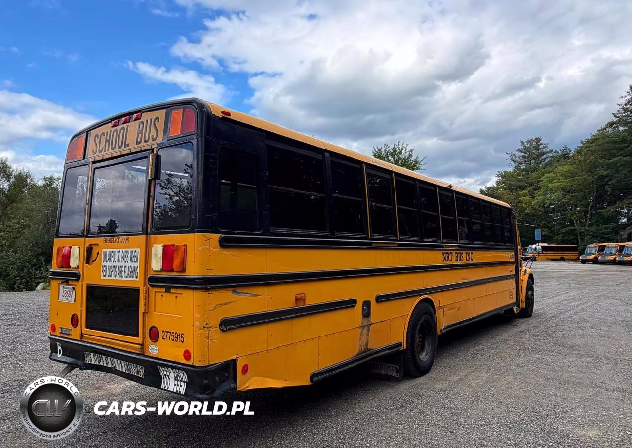 2015 Freightliner Chassis B2B VIN:4UZABRDU4FCFW9648 - 4