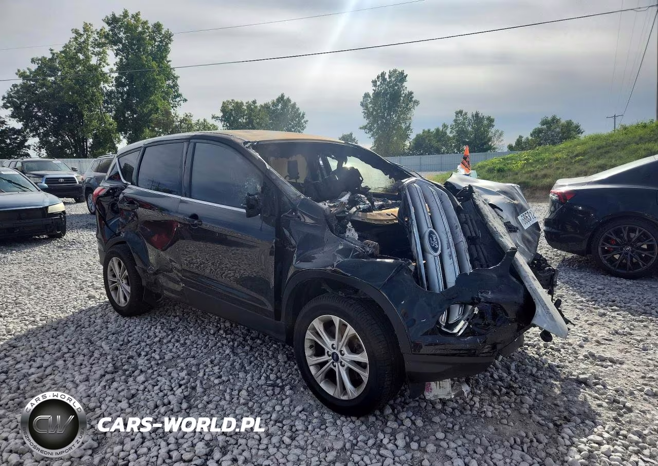 2019 Ford Escape Se VIN:1FMCU9GD6KUA04284 - 4