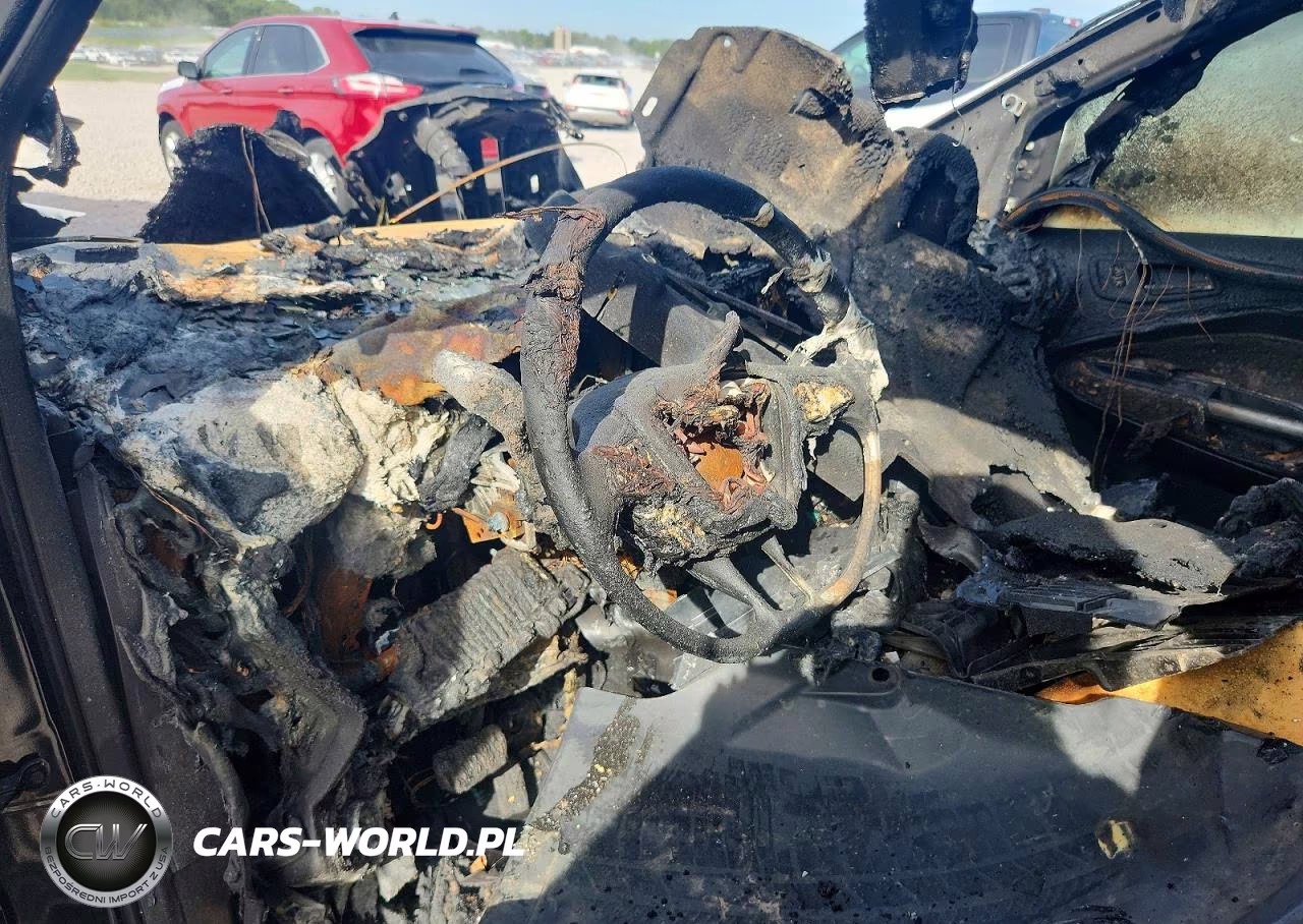2019 Ford Escape Se VIN:1FMCU9GD6KUA04284 - 9