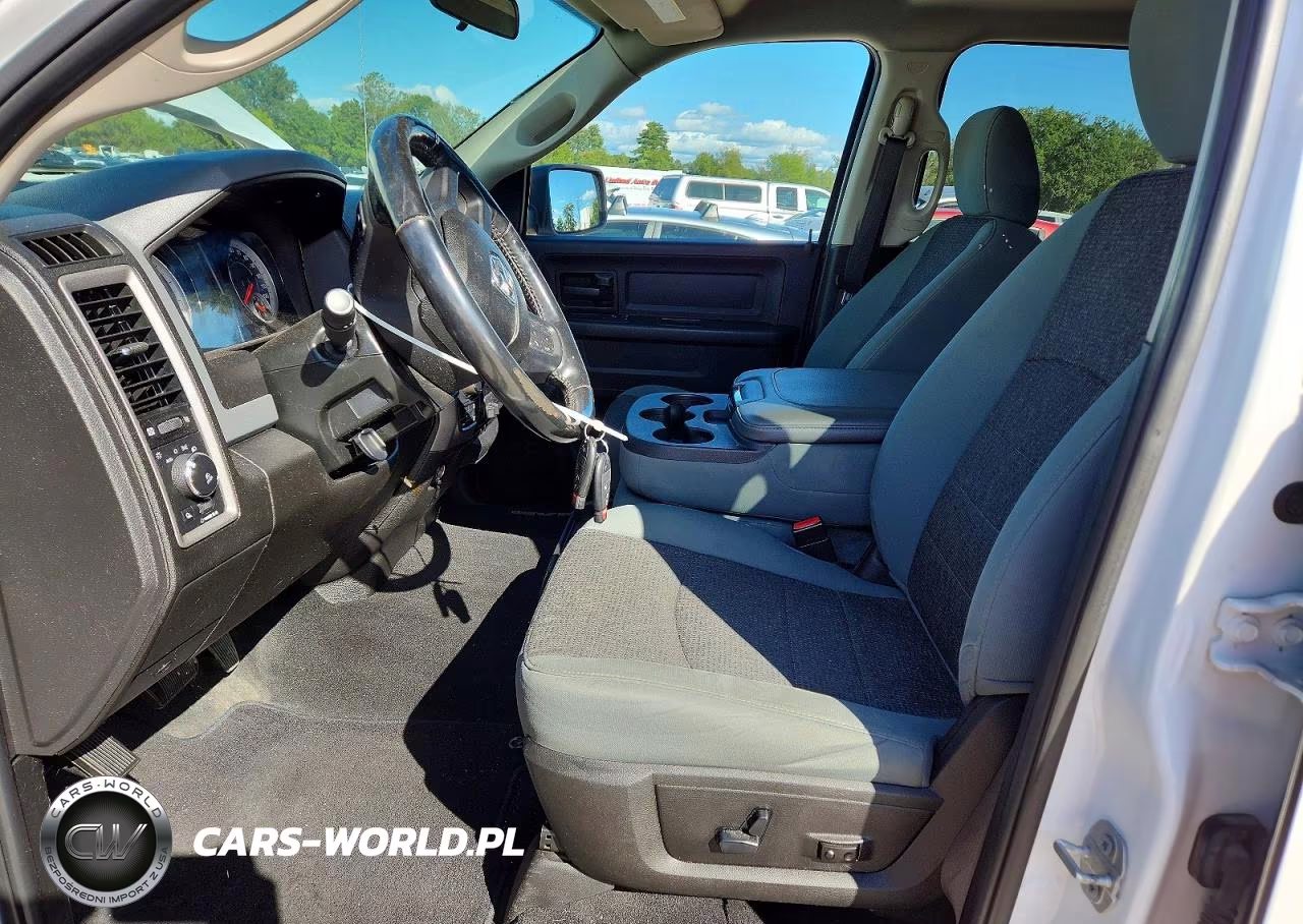 2019 Ram 1500 Classic Tradesman VIN:1C6RR7KMXKS706476 - 7