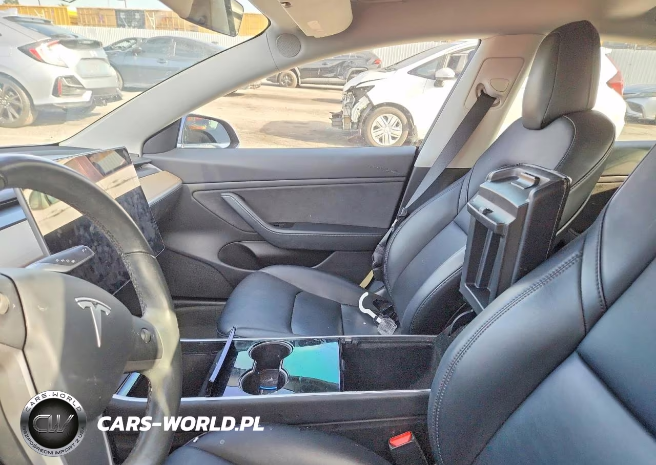 2019 Tesla Model 3 VIN:5YJ3E1EAXKF411741 - 7