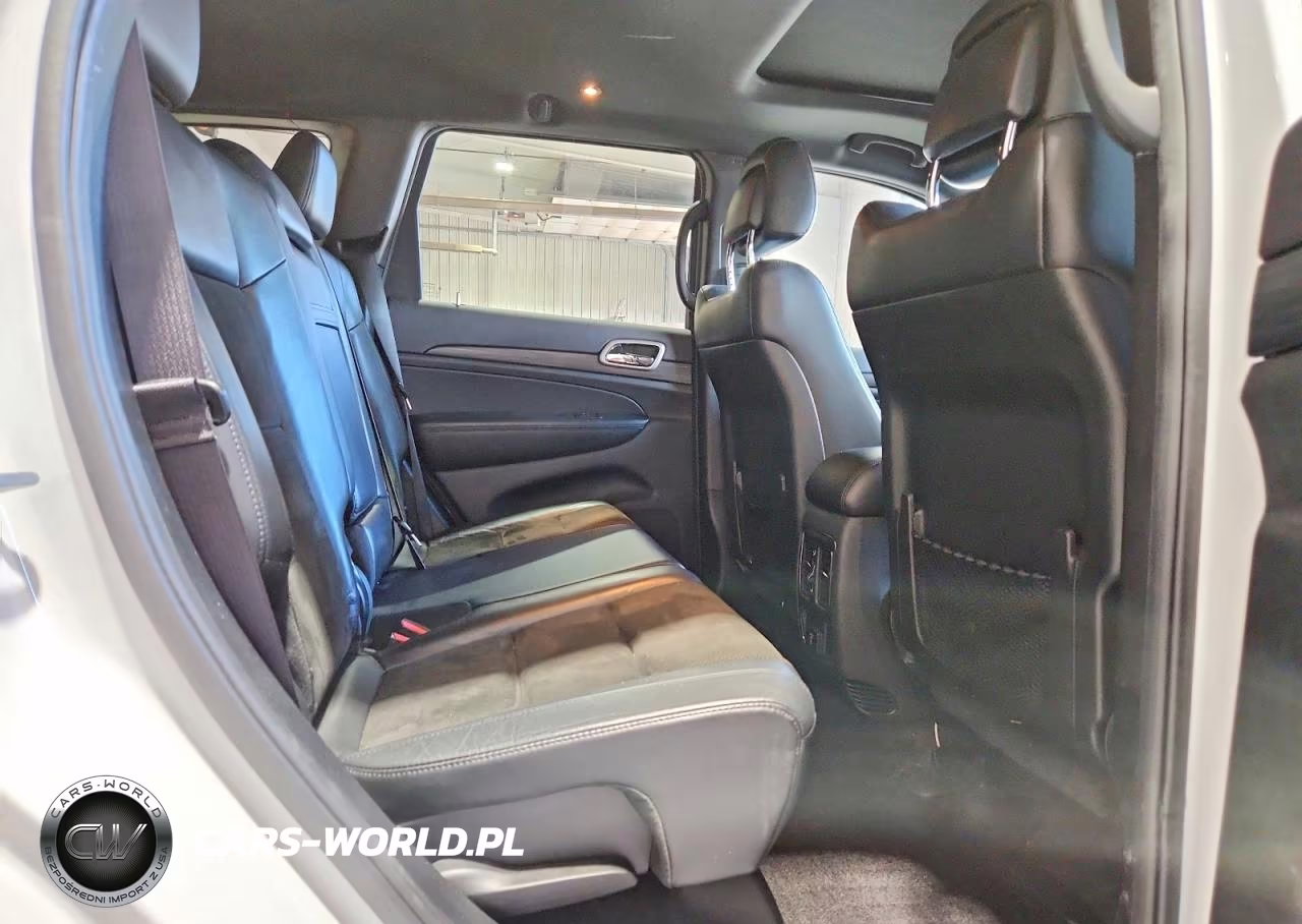2019 Jeep Grand Cherokee Laredo VIN:1C4RJFAG8KC587827 - 11