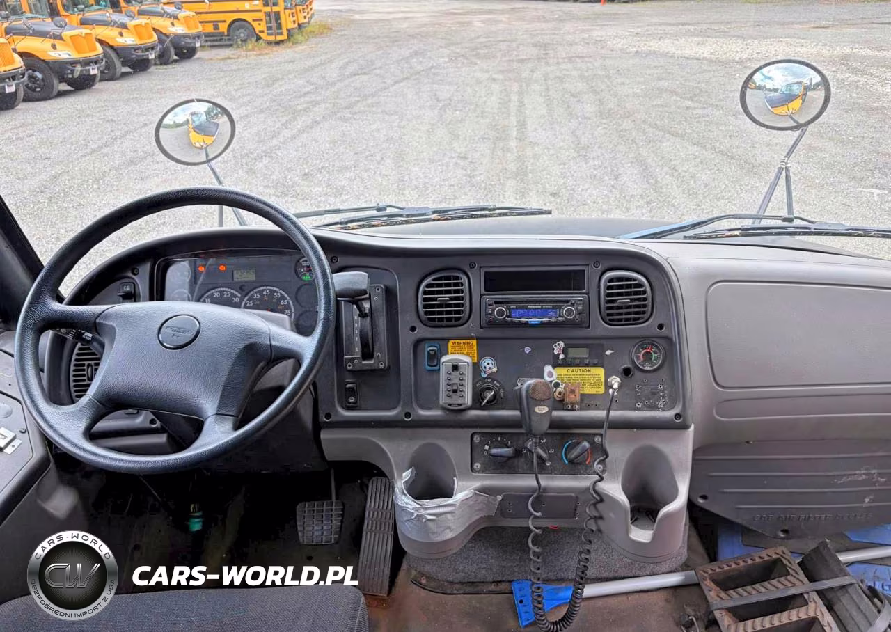 2015 Freightliner Chassis B2B VIN:4UZABRDU7FCFW9496 - 9