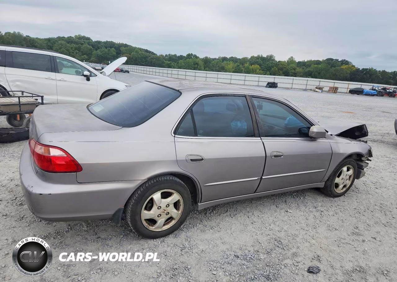 2000 Honda Accord Ex VIN:JHMCG5652YC011888 - 3