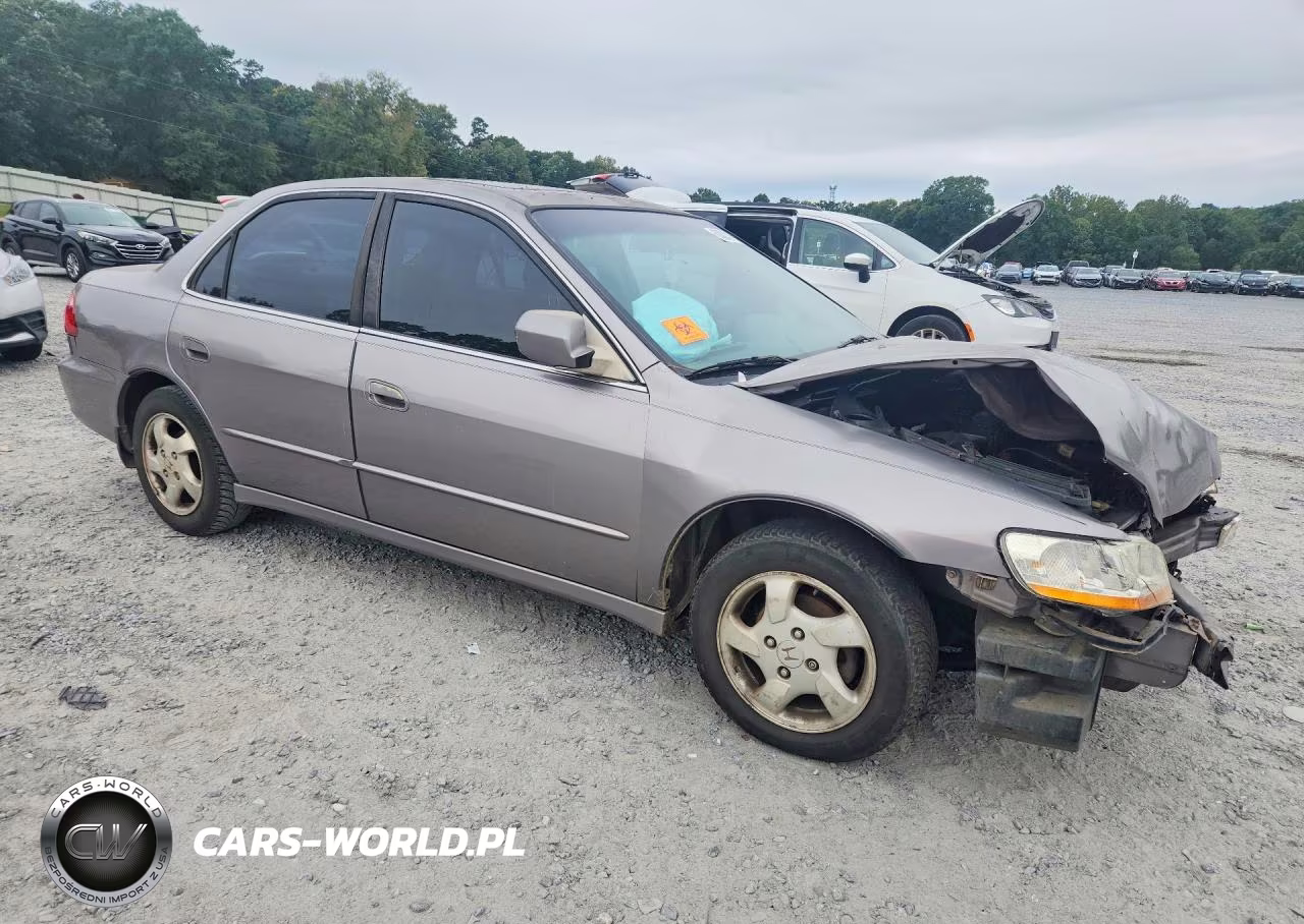 2000 Honda Accord Ex VIN:JHMCG5652YC011888 - 4