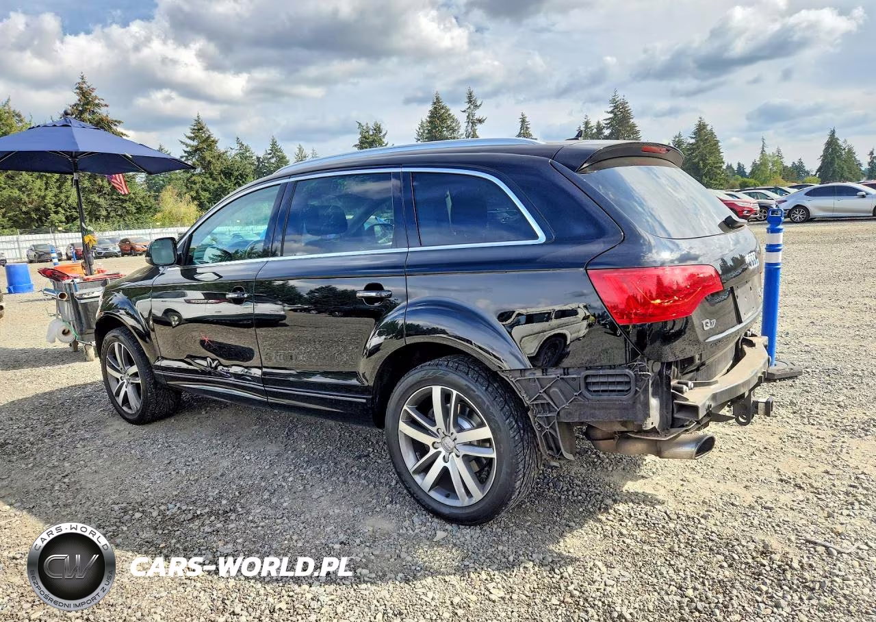 2015 Audi Q7 Premium Plus VIN:WA1LGAFE9FD032183 - 2