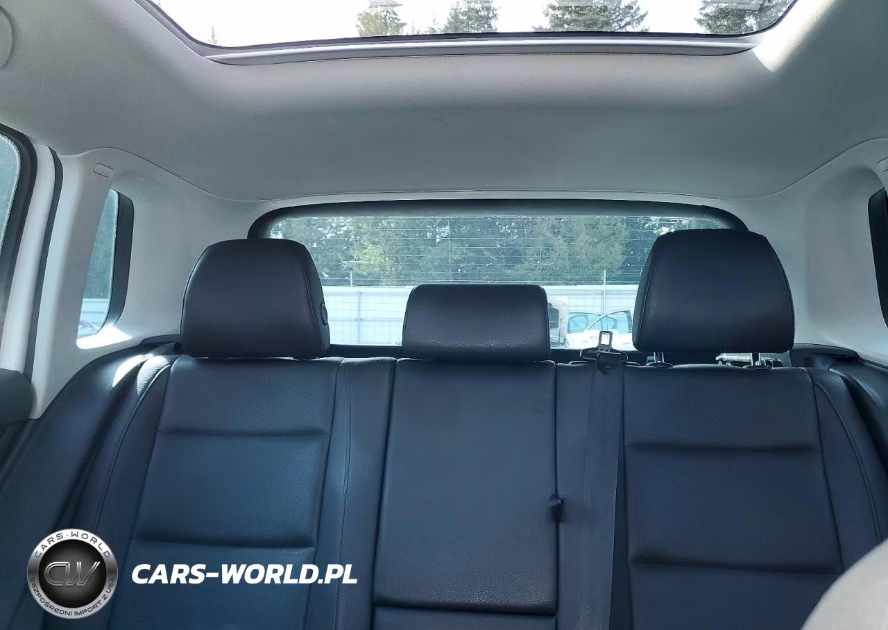 2015 Volkswagen Tiguan S VIN:WVGBV7AX9FW563922 - 10