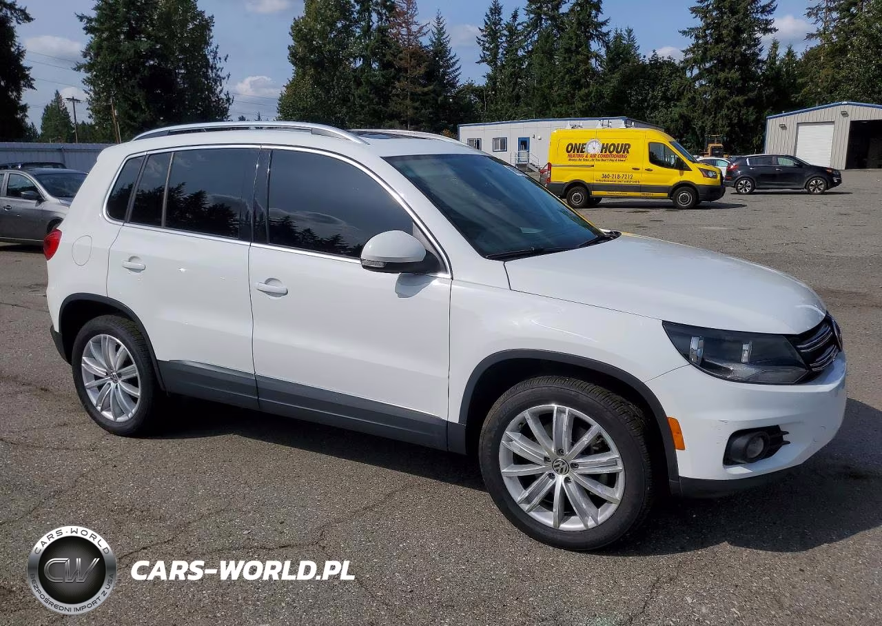 2015 Volkswagen Tiguan S VIN:WVGBV7AX9FW563922 - 4