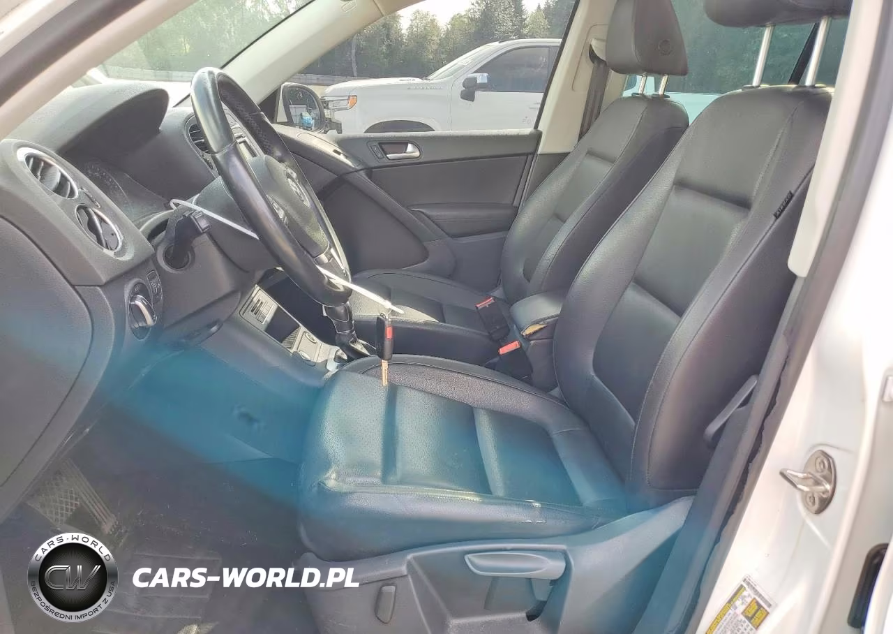 2015 Volkswagen Tiguan S VIN:WVGBV7AX9FW563922 - 7