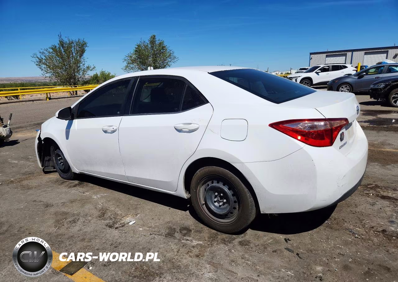 2018 Toyota Corolla Le VIN:2T1BURHE7JC971036 - 2