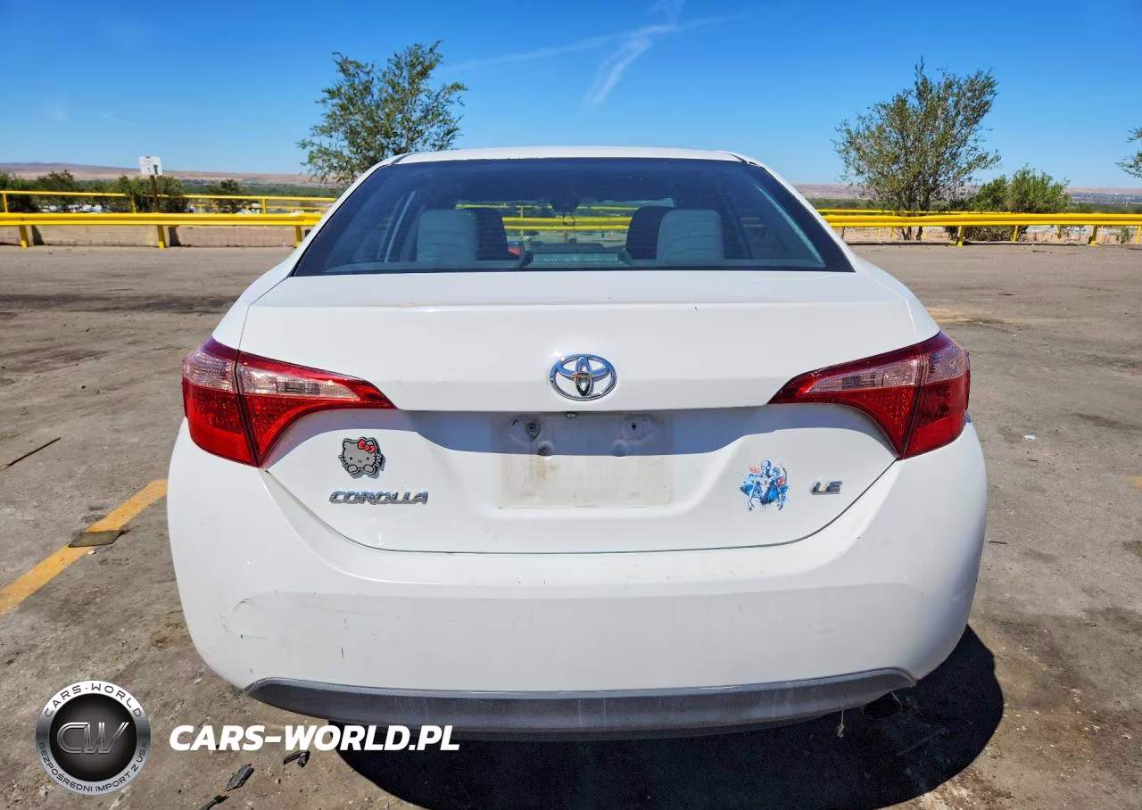 2018 Toyota Corolla Le VIN:2T1BURHE7JC971036 - 6