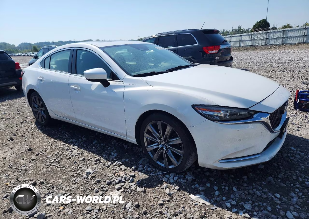 2018 Mazda 6 Signature VIN:JM1GL1XY0J1318560 - 4