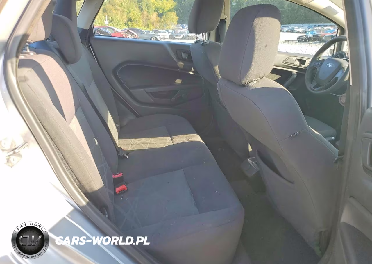 2015 Ford Fiesta S VIN:3FADP4AJ8FM100578 - 10