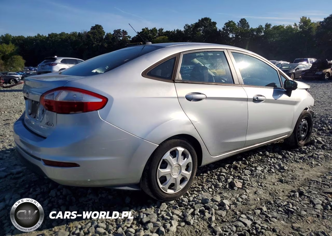 2015 Ford Fiesta S VIN:3FADP4AJ8FM100578 - 3
