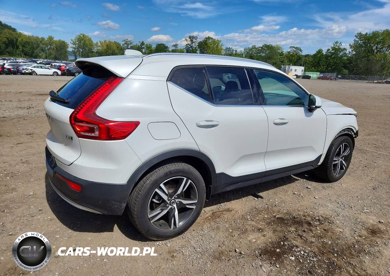 2025 Volvo Xc40 Core VIN:YV4L12UJ4S2576218 - 3