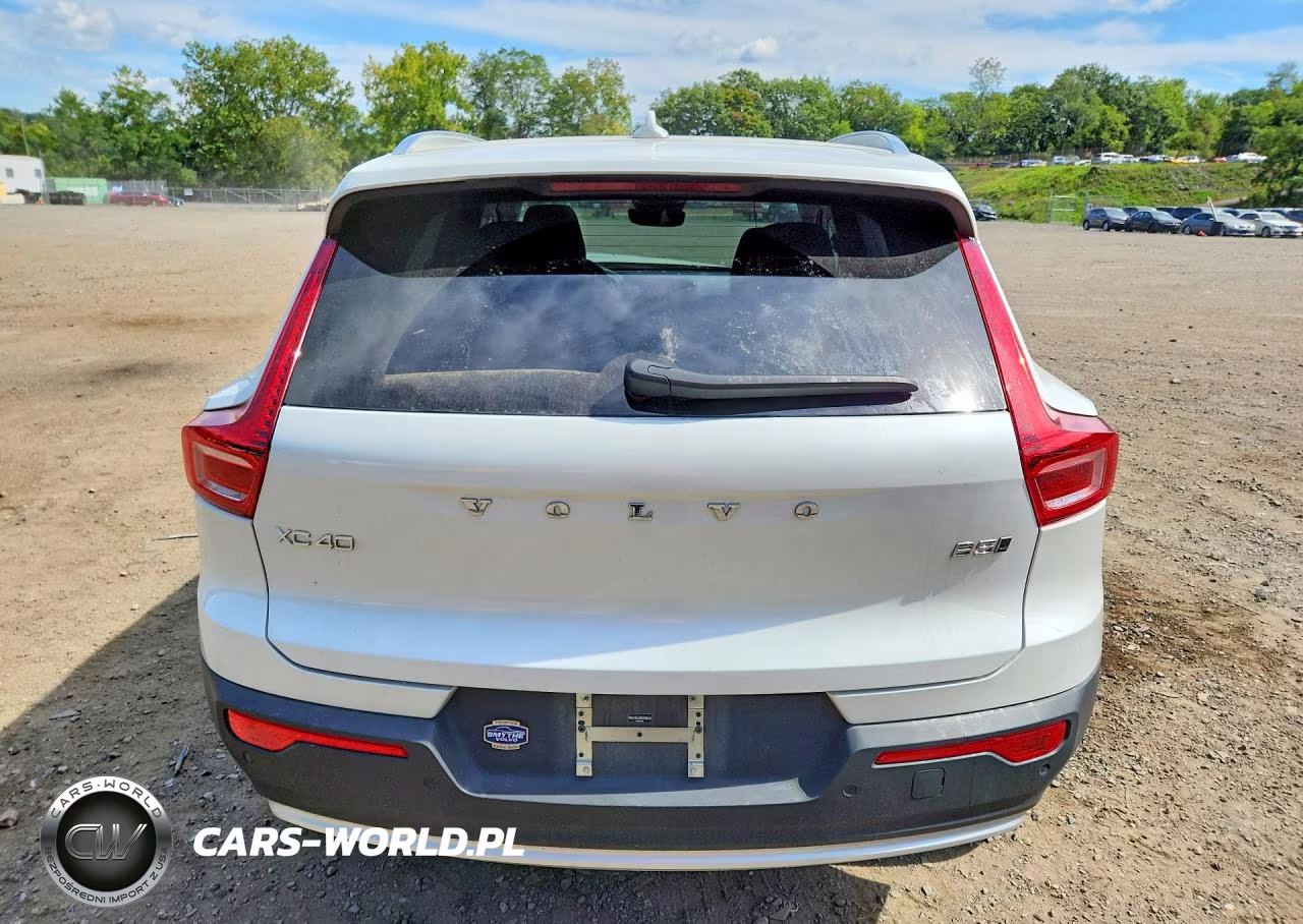 2025 Volvo Xc40 Core VIN:YV4L12UJ4S2576218 - 6