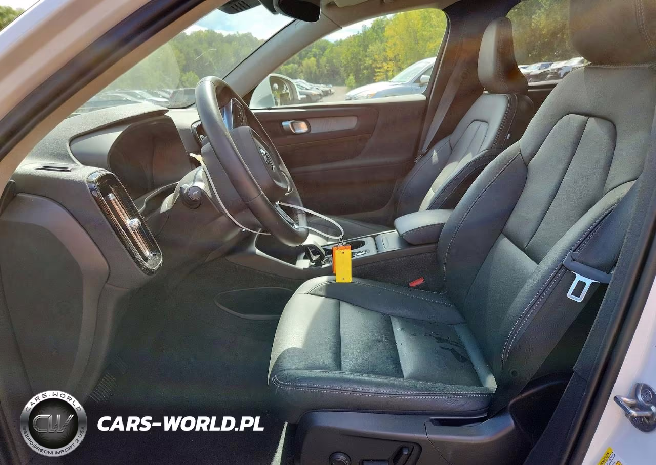 2025 Volvo Xc40 Core VIN:YV4L12UJ4S2576218 - 7